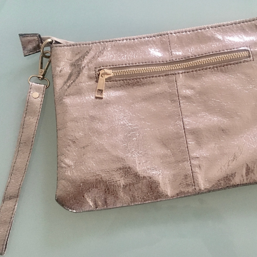 Gold purse with detachable shoulder and arm straps